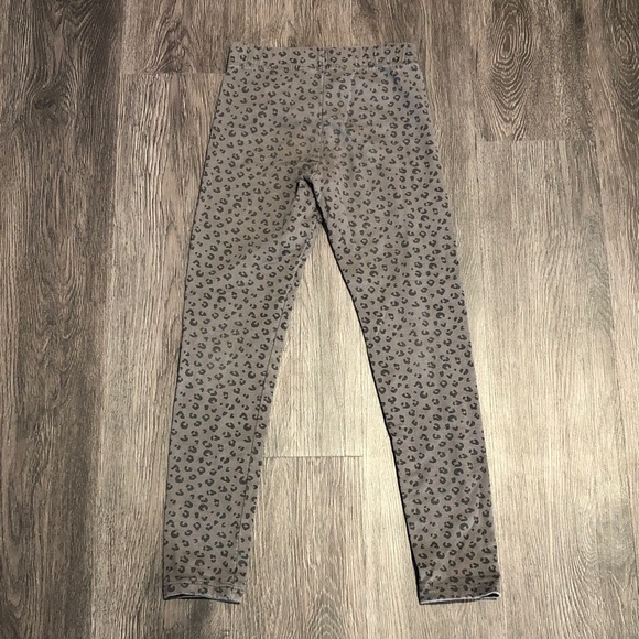 Diadora (S) Girls Sweatshirt Dress with H&M (7-8) Cozy Winter Leopard Leggings - Picture 8 of 10